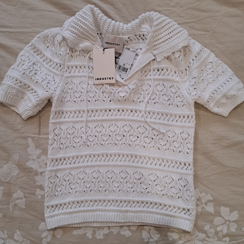 (NWT) Industry White Kmitted Shirt (S)